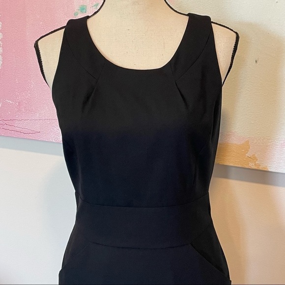 J Crew Dress Emmaleigh Wool Sheath Black sleeveless Pockets Classic size 2. - Picture 4 of 9
